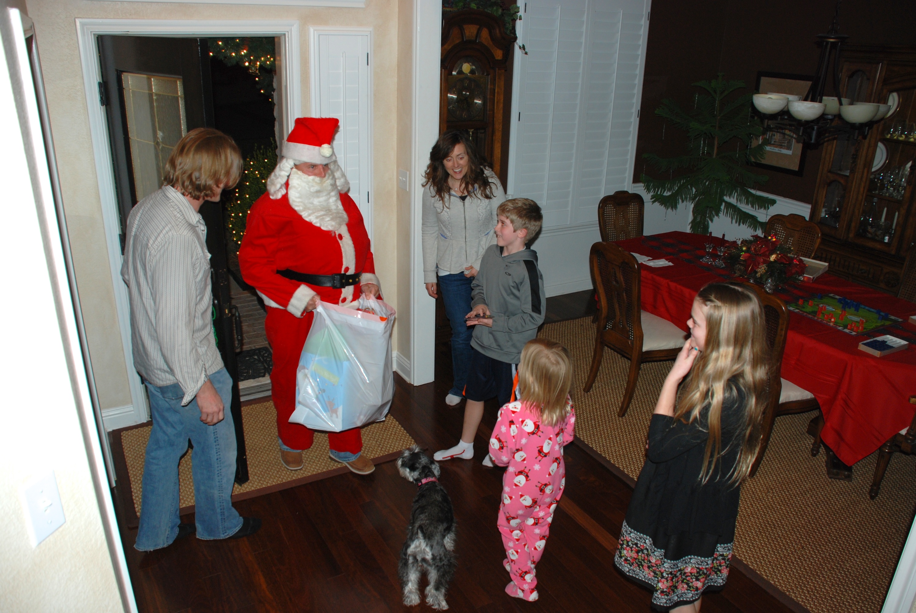 2013-12-23 21-10-24 Hildebrand Christmas.jpg